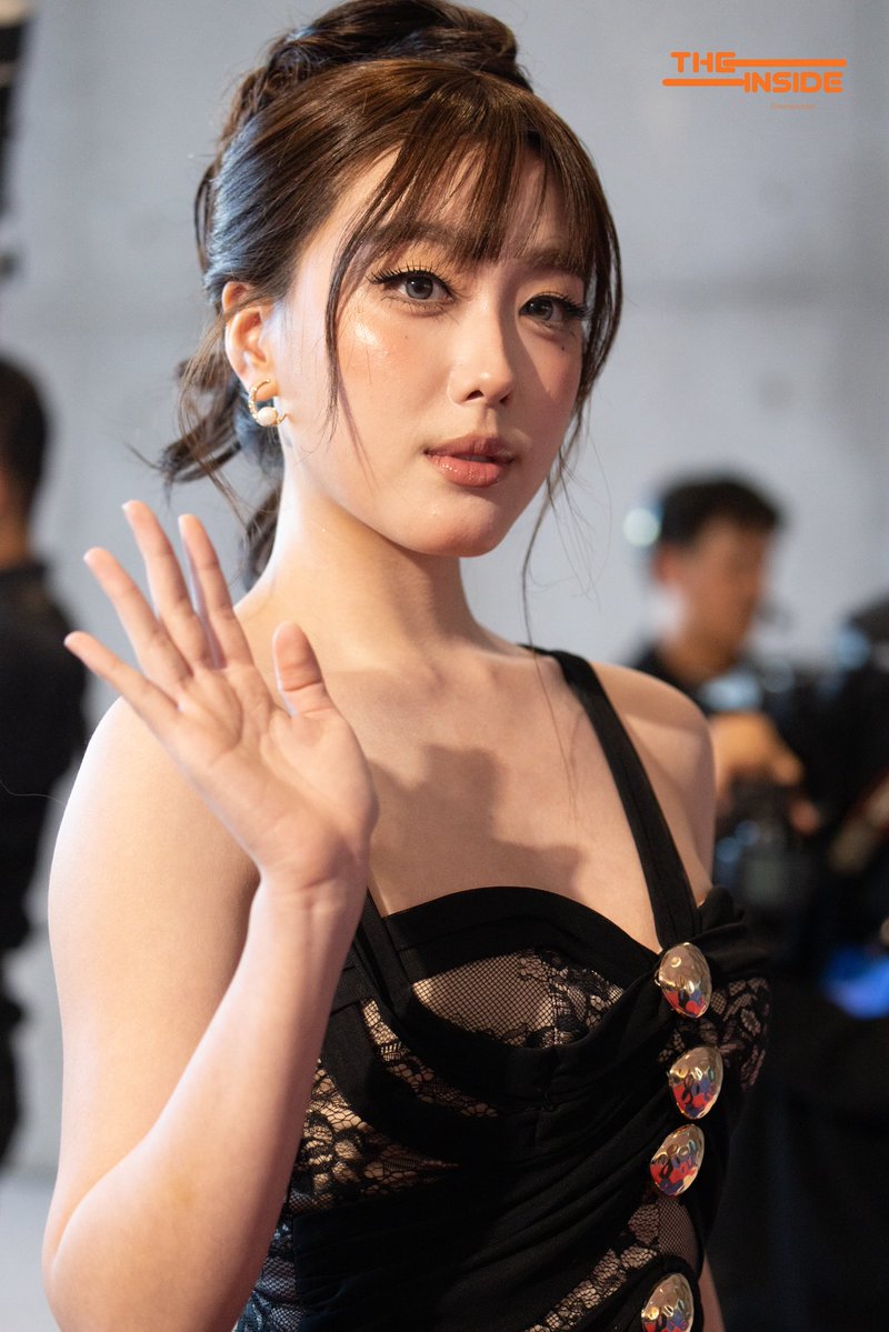 The_Inside_Ent's tweet photo. “อ๊ะอาย 4EVE” 
งานประกาศรางวัล “SOT Music Awards 2026” 

#Aheye4EVE #4EVE 
#SOTMusicAwards2026x4EVE
#SOTMusicAwards2026 
#SOTMusicAwards https://t.co/CrDlMawW53