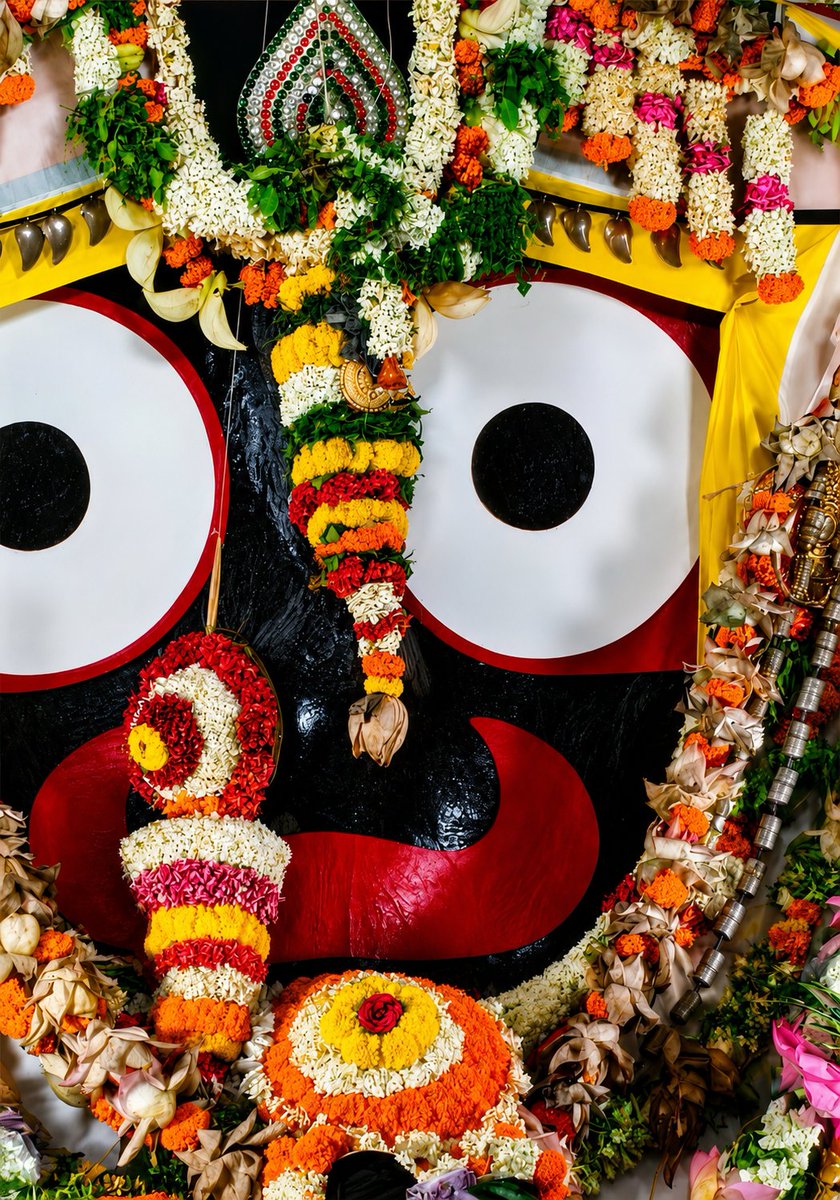 yoursbabul's tweet photo. Surrendering This Sunrise To His Grace🙌
🌸🫰⭕‼️⭕Jai Jagannath⭕‼️⭕🤌🙏 
🦚🎉Radhe Radhe💕Good Morning💐🦚
📸📍Jagannath Temple,Puri,Odisha✨️💖
#जयजगन्नाथ #ଜୟଜଗନ୍ନାଥ #yoursbabul 
#theme_pic_India_templeheritage ❤️ https://t.co/M4RZ9PlKc4