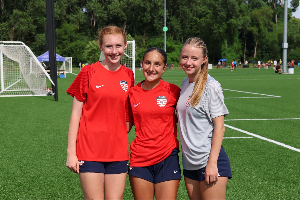 jennsyn_sweeney's tweet photo. Great weekend down in Missouri! Got to  fit our last game in just before a storm ⛈️ Loved getting to play with some new teammates and some familiar faces. #odp #ballknowledge #footy @wearesoccer_mi @MTFCyouthsoccer https://t.co/eWSQfLvoK8