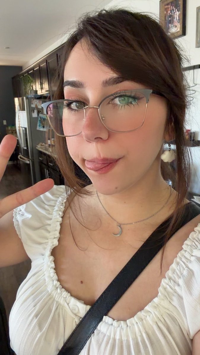 FarOutVenus's tweet photo. mlem :p https://t.co/5ZNK9ZVMi8
