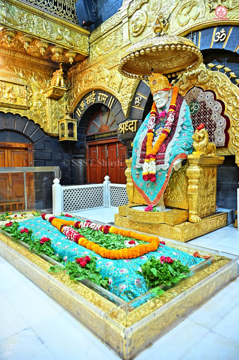 SSSTShirdi's tweet photo. *!! ॐ साई राम !!*
*श्री साईबाबा संस्थान विश्वस्त व्यवस्था,शिर्डी*
*!! ॐ Sai Ram !!*
*Shri Saibaba Sansthan Trust, Shirdi*
≈≈≈≈≈≈≈≈≈≈≈≈≈≈≈≈≈ 
*आरती :-शिर्डी माझे पंढरपुर*
*गुरुवार २५ जून २०२६*  
*Aarti :-Shirdi Majhe Pandharpur*
*Thursday 25 Jun 2026* https://t.co/GGjx8JI1Ag