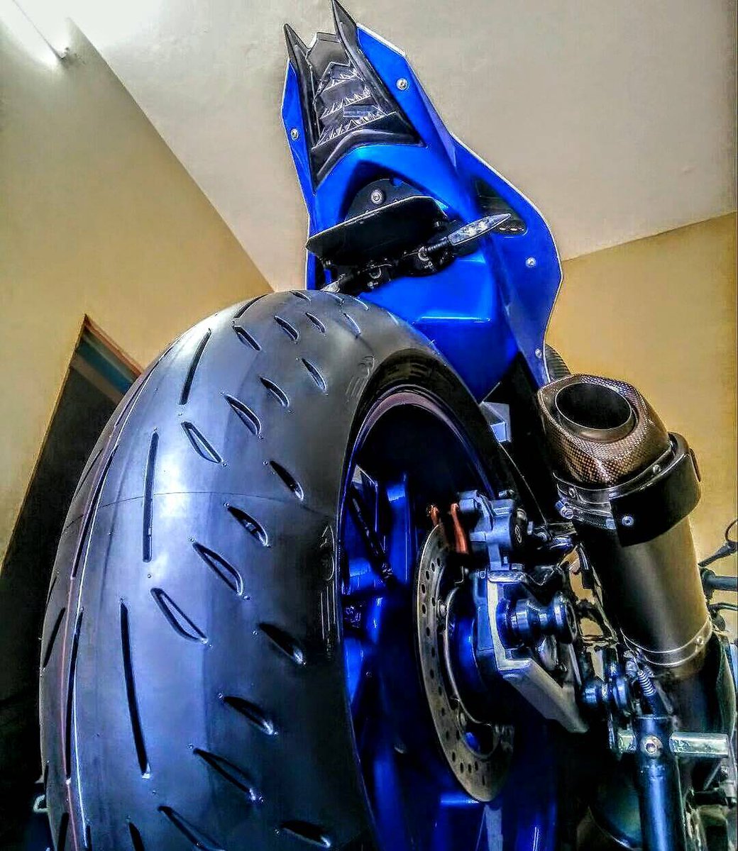 MoreMotorcycles tweet picture