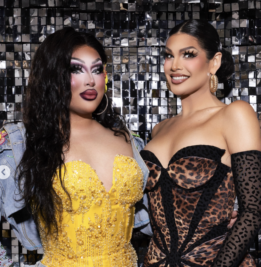 BriarBlush's tweet photo. Morphine stepping on Valentina toe real bad i just know it https://t.co/yz96cheZni