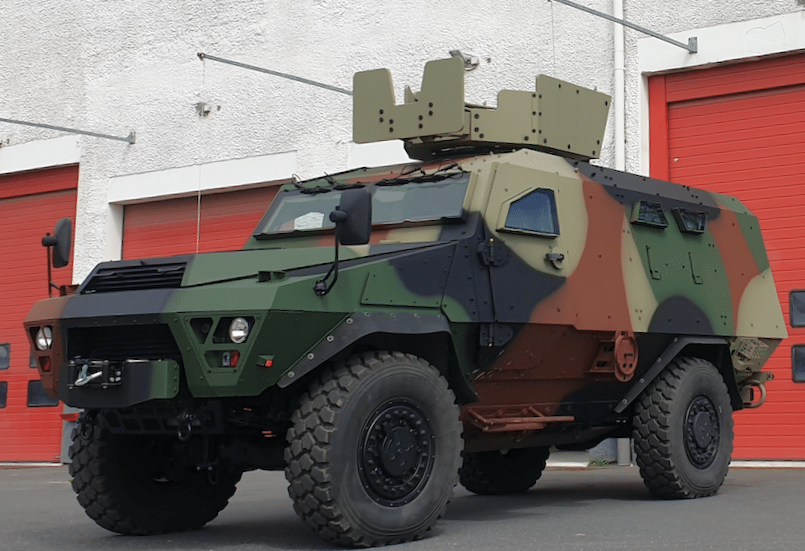 pascalbtr's tweet photo. Tiens, les #Bastion 🇦🇲 d'@Arquus_Defense ont ENCORE un autre bariolage ?! 🤔 https://t.co/XlM81Jl9sL