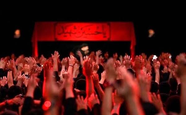 FrostSpectre_1's tweet photo. فکر کن اینقدر ما واسه مردم کوفه گفتیم باور کنید اونا از ما بهترن حداقل به طلا امام زمانشونو فروختن ما داریم به غلات میفرشیم .
آهای اونایی که میگید تجمعاتتون رو جمع کنید گوشتونو باز کنید تا رهبر نگه ما هیچ جا نمی‌ریم. تازه عاشورا غیرت مونو به جوش آورده.
#حمايت_انقلابى https://t.co/qsrT0cXjCj