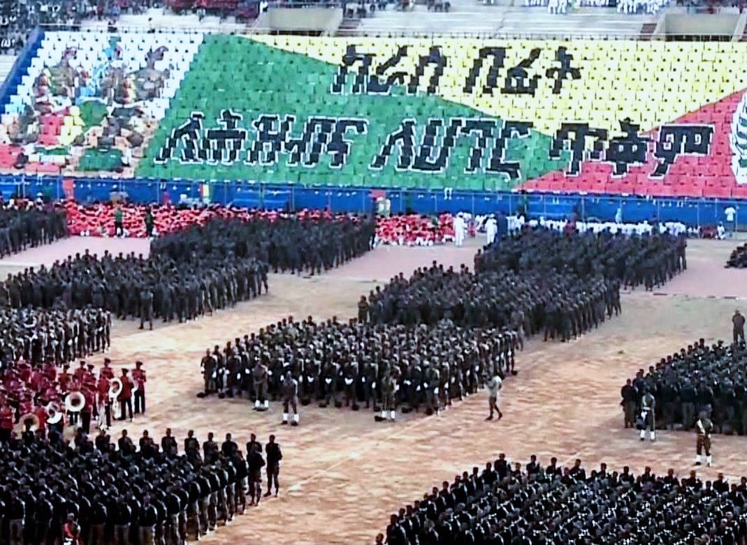 NatnaelMekonne7's tweet photo. የደሙ ህትመት በላጲስ መጥፋት አይችልም።

ለአገራቸው ሉዓላዊነት፣ ለሕዝባቸው ሰላም እና ለባንዲራችን ክብር ሲሉ የከፈሉት መስዋዕትነት ፈጽሞ አይረሳም። የኢትዮጵያ መከላከያ ሰራዊት ያፈሰሰው ደም በታሪክ ገጾች ላይ ብቻ ሳይሆን በሕዝብ ልብ ውስጥም ታትሞ ይኖራል።

ክብር ለጀግኖቻችን። 🇪🇹
