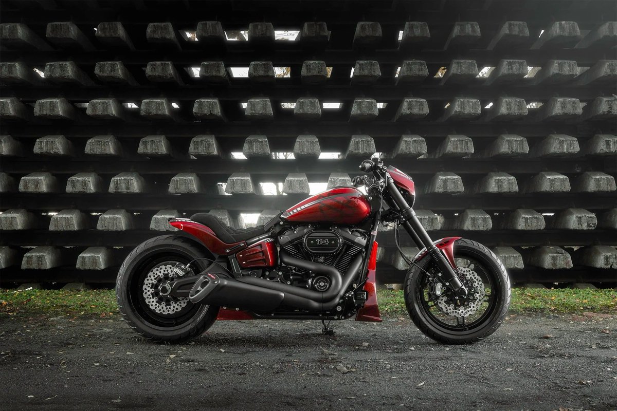 MoreMotorcycles tweet picture