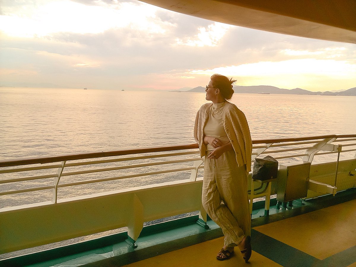 MKasteler's tweet photo. Went to the Mediterranean and loved pictures of myself for the first time in a long while… https://t.co/7BKaCrvIxY