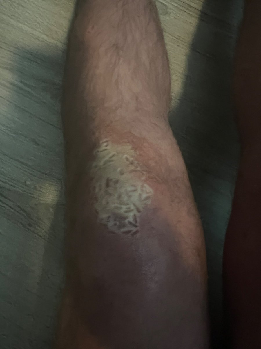 spoilmommy247's tweet photo. Kept him kneeling on rice for nearly an hour. Disobedience always earns its own reward😏👌 https://t.co/0ybszq54Qx
