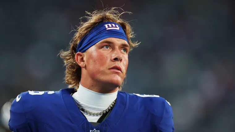 CoyPopeMedia's tweet photo. Jaxson Dart 🏙️ 

There are some great signs that Dart will finish as a top ten QB. The hiring of John Harbaugh to coach a roster, I frankly think, is already solid. 

The investment in the offensive line in both the draft and free agency is great, including the selection of tackle Francis Mauigoa 10th overall in this year’s draft. 

Bringing in a plethora of mid-level skill players, such as Odell Beckham Jr, Calvin Austin, Isaiah Likely, as well as the return of Malik Nabers, will only help.

Watch out for Dart!