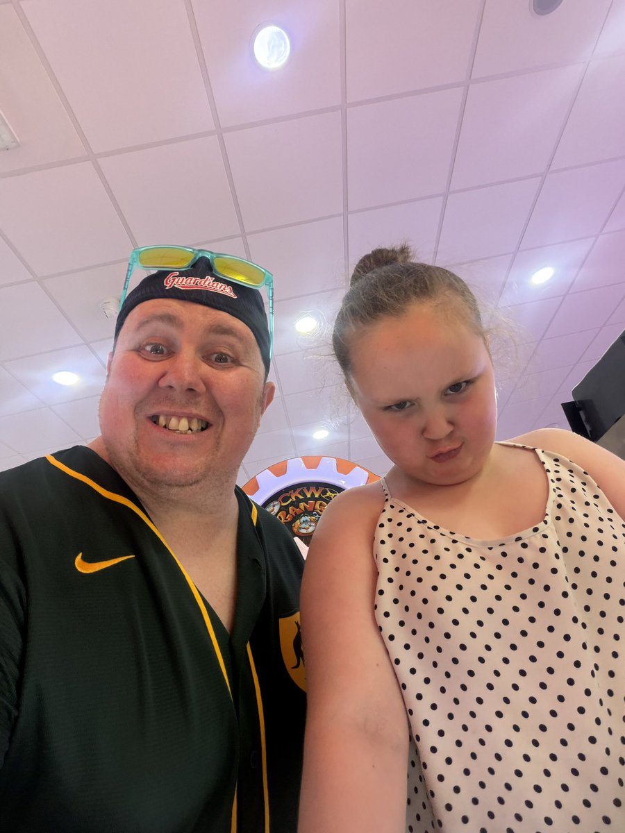 ozshep's tweet photo. Impromptu trip to the seaside with my little beautiful girl. Cannot believe she will be 8 years old on Monday. https://t.co/xx8IFvjLOv