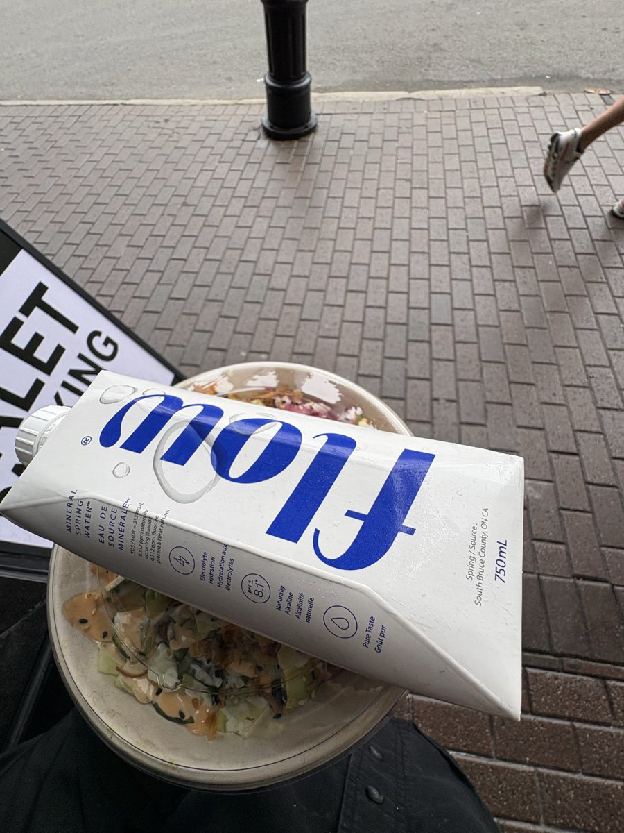 4enaswan's tweet photo. Someone tell me I’m a fatty and can’t eat the food I got for my family pls https://t.co/QOzKyblqB3