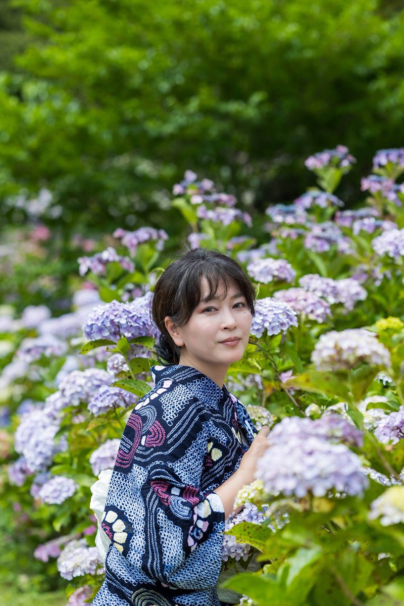 sumika_suenaga's tweet photo. おはようございます。

@masaphoto9999 

役者の仕事入るなら髪色は落ち着いてた方がいいだろうし
和服には長い髪が似合うし

あっちもこっちもどの髪型髪色も魅力的過ぎて
毎日悩む私😝 https://t.co/S56xVuz7m1