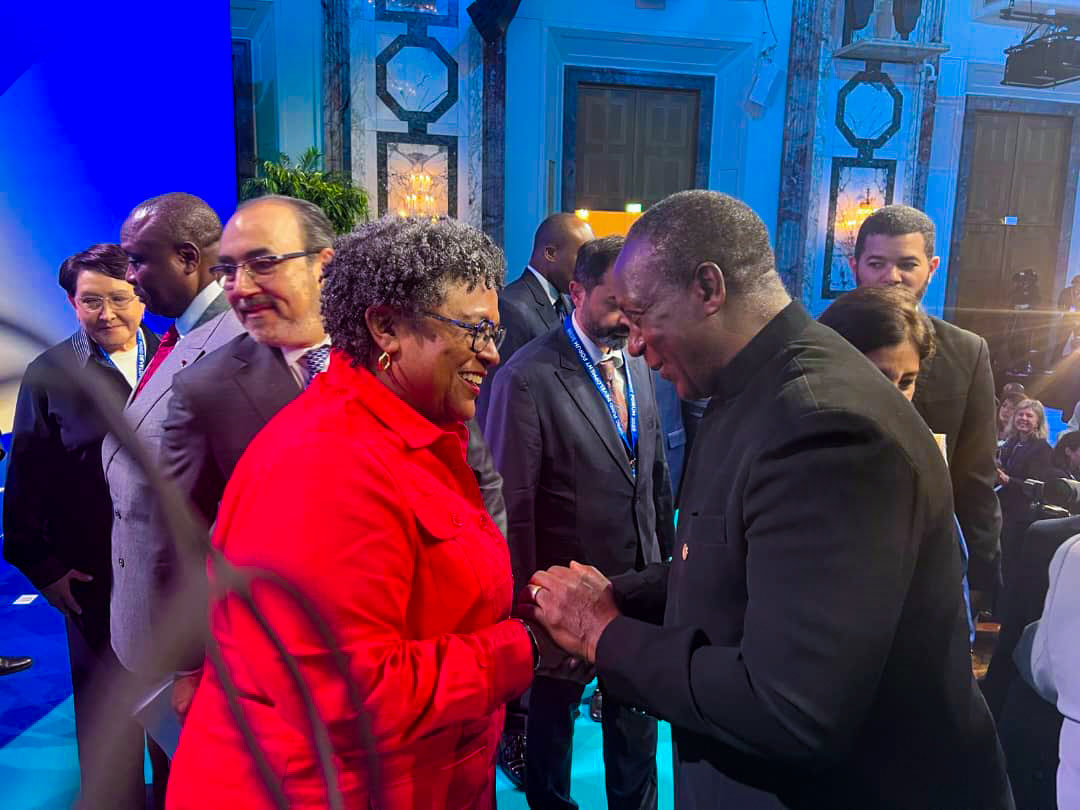 KYumkella's tweet photo. At the #V2VCompact Roundtable in Vienna, I joined leaders from climate vulnerable nations to advocate for fairer financing, stronger resilience, and expanded energy access.
I was also pleased to reconnect with @AmbassadorLizT, a former colleague from our SEforALL days, and to engage with Prime Minister @miaamormottley on advancing sustainable development for vulnerable countries.
Vulnerability is not a verdict. With the right partnerships and financing tools, it can become a pathway to prosperity.
#ClimateAction #V2V #SierraLeone