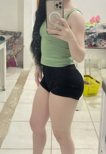 hotw_mcz's tweet photo. #qos #bnwo #cuck #cuckold #hotwife #pawg #corno #corninho #cornomanso https://t.co/TFlwkm8CnH