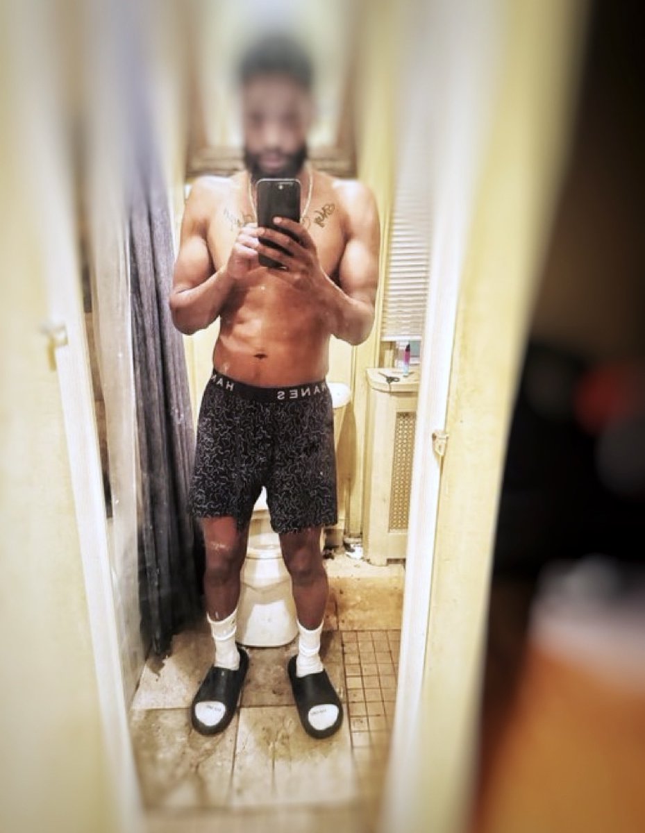 LILB8RS's tweet photo. They call me Lil Big Dick https://t.co/8Uge52777D