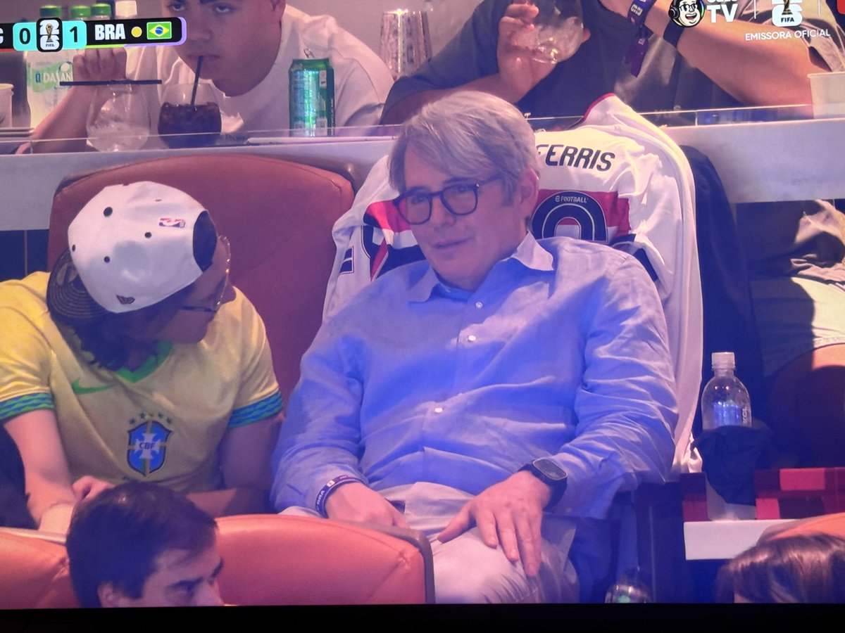 EstagiariodaF1's tweet photo. Curtindo Um Jogo Adoidado https://t.co/fP7cvsqZmo