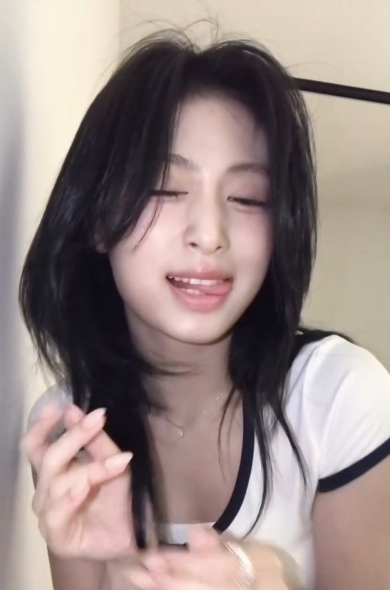 baemoniedle's tweet photo. 하 https://t.co/ESixomOwEW