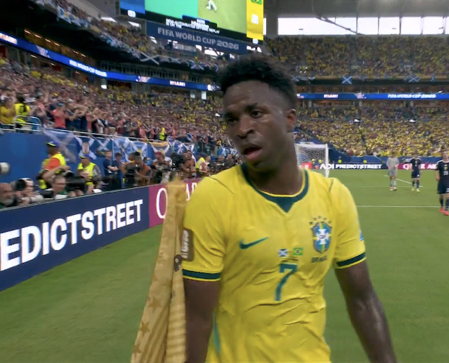 TouchlineX's tweet photo. 🚨 𝗖𝗥𝗔𝗭𝗬 𝗦𝗧𝗔𝗧: Vinicius Jr is now just 2 goals away from matching Neymar's entire World Cup goal tally (8). https://t.co/PKRN36PuU0