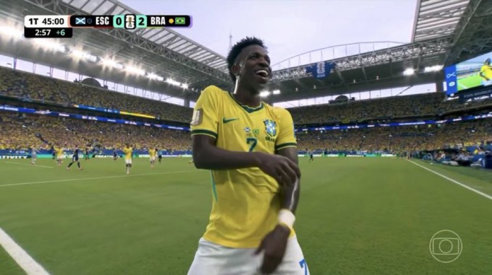 realmilgrauu's tweet photo. NÃO PERCA AS CONTAS

Vinicius Jr nessa Copa do Mundo:

3 jogos
4 gols
1 assistência

PROTAGONISTA! https://t.co/RAjc4zvhZT