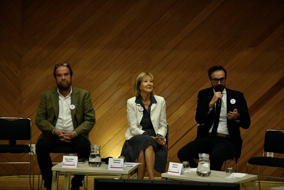inspmx's tweet photo. La Dra. Isabelle Romieu y los doctores Ruy López y Martín Lajous participaron en el conversatorio sobre el origen y desafíos del Estudio de Salud de las Maestras @ESMaestras 

🧵 Sigue el hilo: https://t.co/DsYQeKE4p3