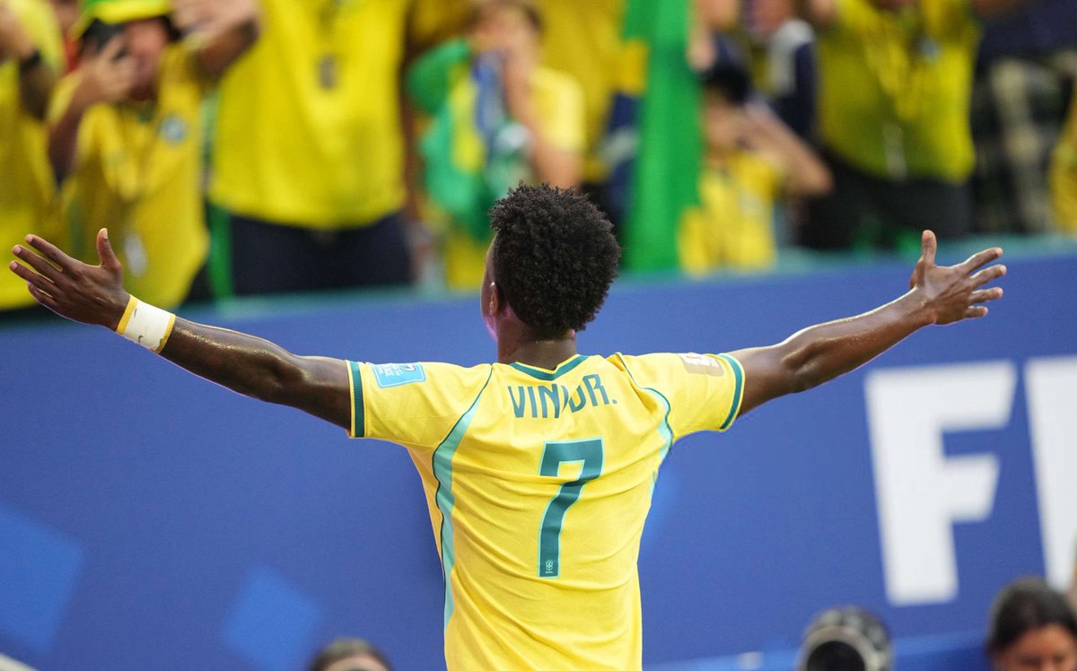 EditionMerengue's tweet photo. On a dominé la Ligue des Champions, on va aussi faire de la Coupe du Monde notre terrain de jeu. https://t.co/CWcOyulEM8