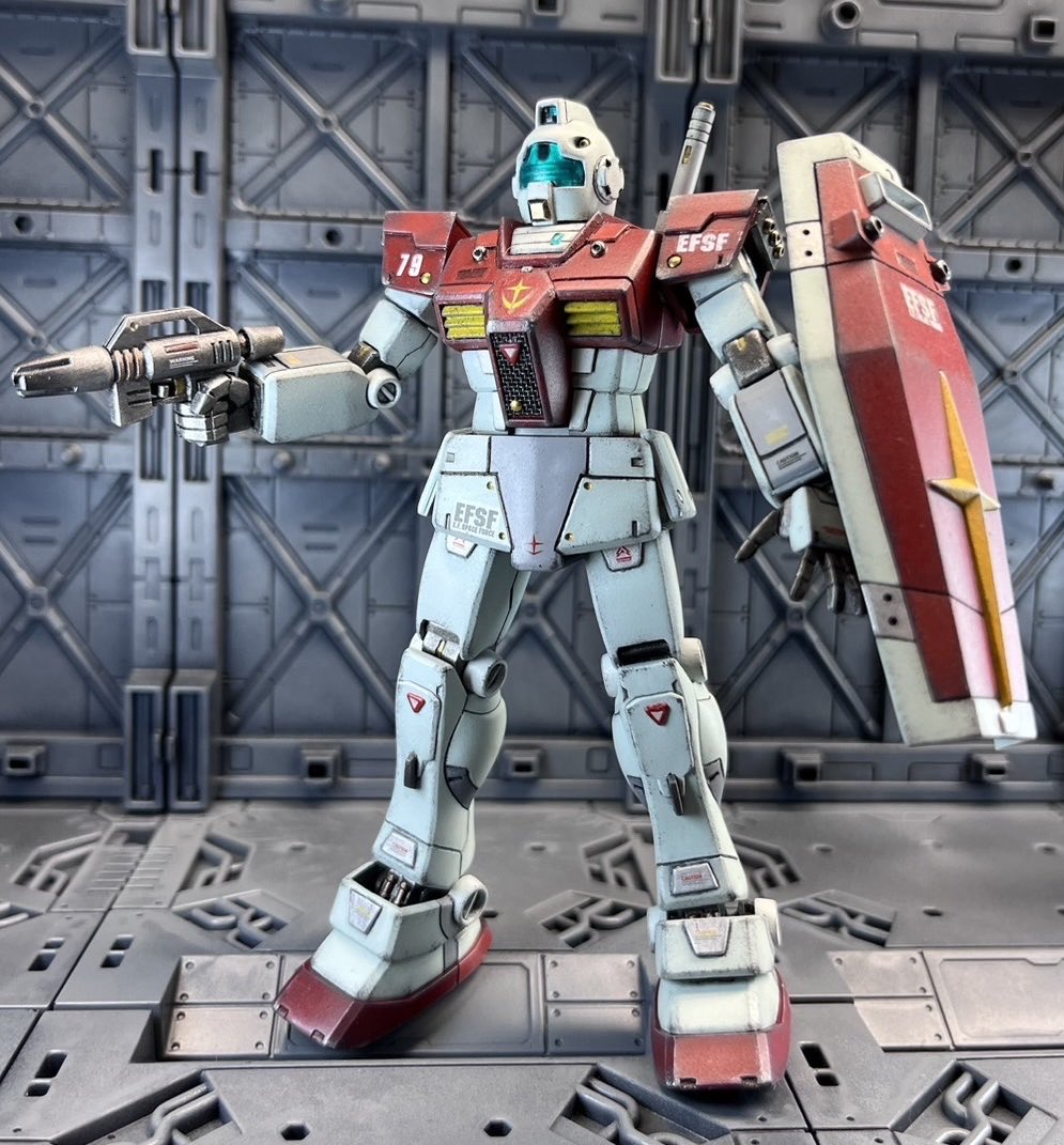 pJs0V0mfLujx6nG's tweet photo. #みんなのジムを見せて 

〝エコプラ　HG 1/144 ジム〟　

　初めてのエアブラシ塗装作

#エコプラ https://t.co/M7C3msI4uc