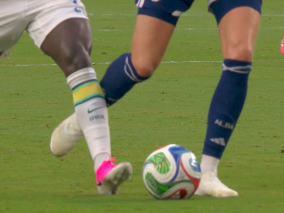 micaraujo96's tweet photo. Pra argentina nada de falta ||  Já pra o Brasil #BRAxESC https://t.co/KR6iSVmOok