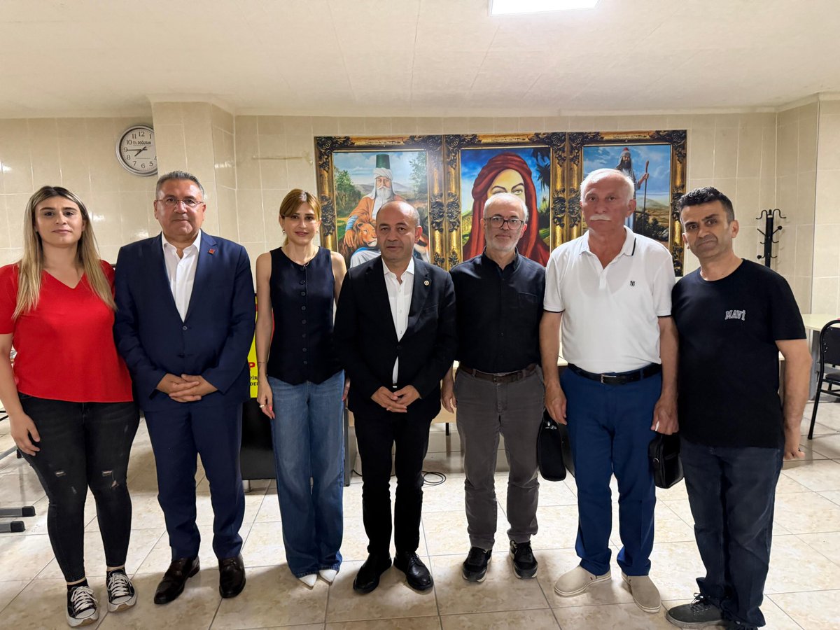 GopOrgut's tweet photo. CHP İstanbul Milletvekilimiz Özgür Karabat ile birlikte Tokat Reşadiye Çat Köyü Derneği’ni ziyaret ederek hemşehrilerimizle bir araya geldik.

Ardından, Gaziosmanpaşa Belediye Başkanımız Hakan Bahçetepe adına düzenlenen Muharrem Ayı Lokma İkramına katılarak lokmamızı paylaştık. https://t.co/EBsEra3Gk2