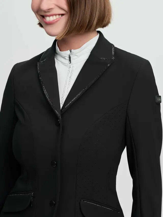 lexington_tack's tweet photo. Elevate your riding style with the LeMieux Brilliance Diana Show Jacket for just $469.95. Ride with confidence and flair today! #EquestrianStyle #ShowJacket

Shop Now https://t.co/K4llUcqEbK https://t.co/2Nt5gtcjoA
