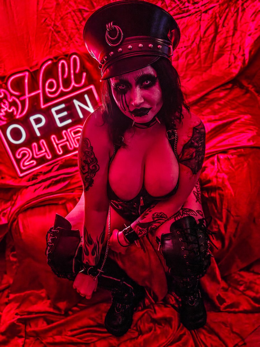 jerk_to_divas's tweet photo. Meaty demon titties https://t.co/o9C4PhXSPo