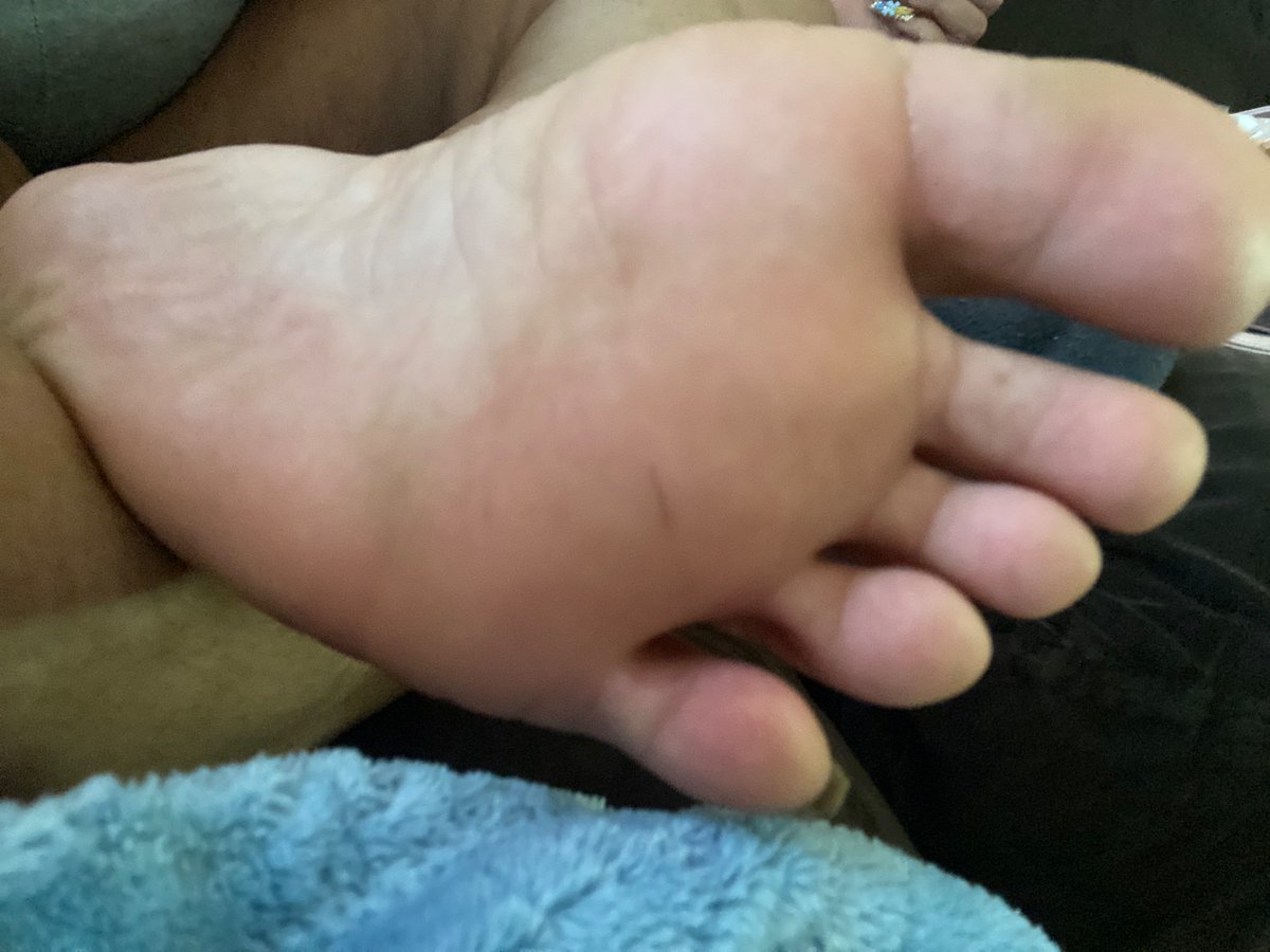Enchanting Toes tweet media