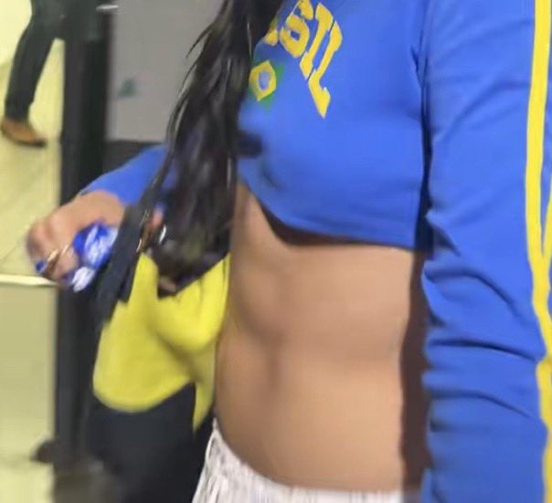 camilizers97's tweet photo. Eu só acho que falamos pouco desse tanquinho da Camila 🫦 https://t.co/uGsj0l8qAq