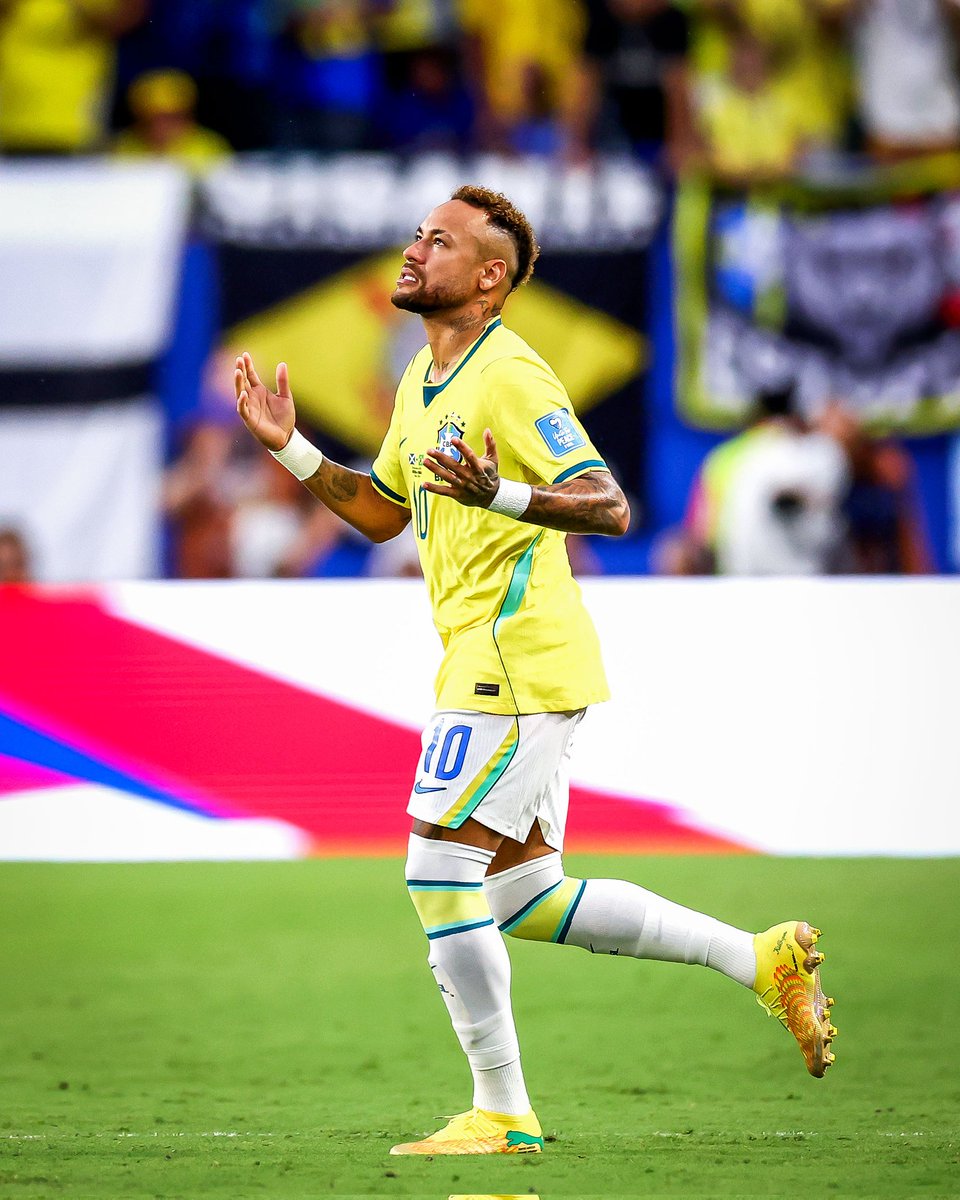 Footynation__'s tweet photo. My boy is back. Glad to see you again at the pitch https://t.co/w5B0TRhJSr