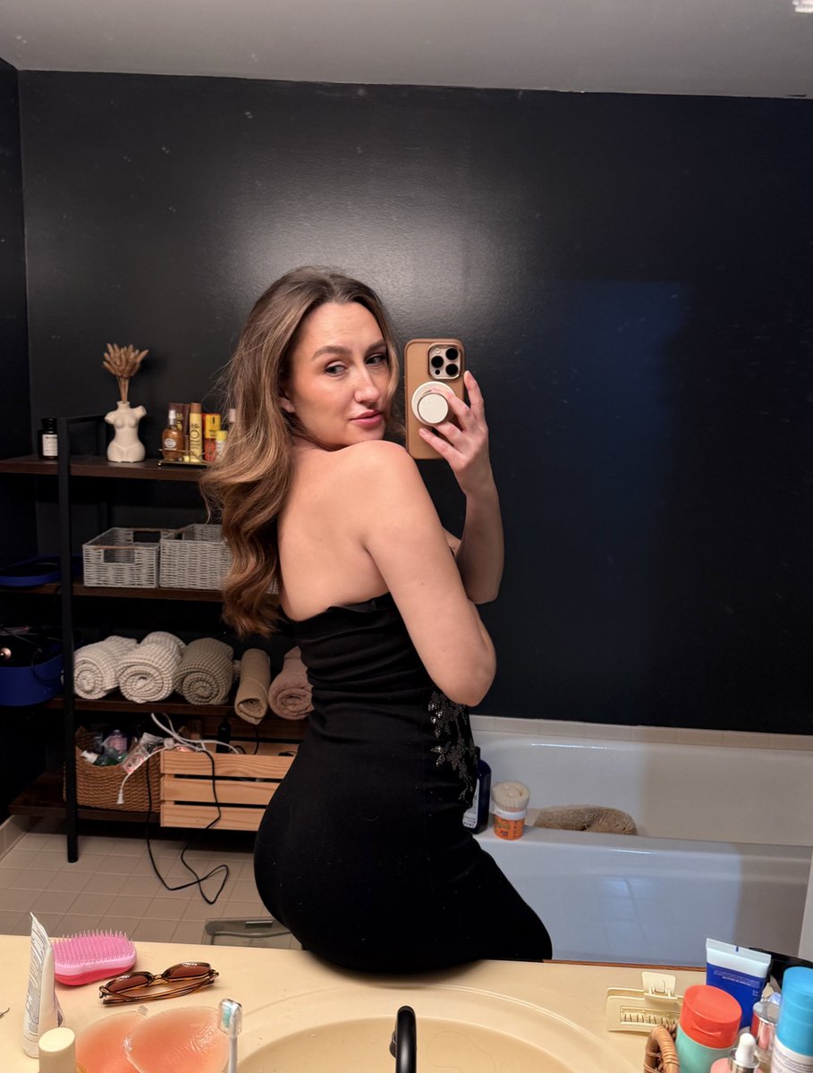 goddessmariaJB's tweet photo. always look back at it and admire what you wish you had https://t.co/rabblEnrSr