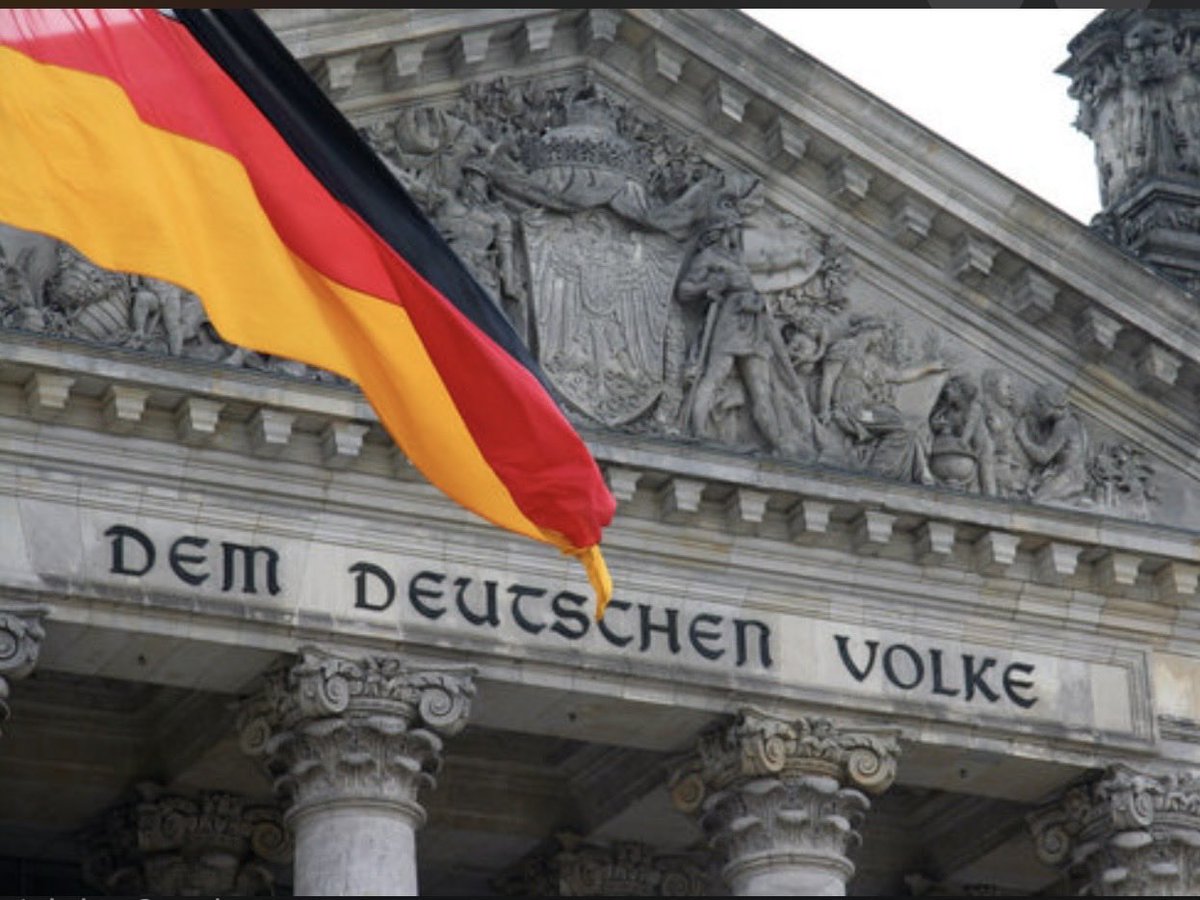 1904_Bitch's tweet photo. @bundeskanzler Einem ukrainischen Kanzler, von faulen, zu oft kranken Dummdeutschen bestens finanziert, wird das sicher nichts ausmachen.
DEM UKRAINISCHEN VOLK muss dahin.
Naziflagge einfach austauschen 🇺🇦 https://t.co/aCWPmg3aol