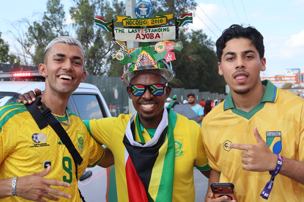 BafanaBafana's tweet photo. Bafana Bafana supporters in Monterrey show up in numbers at the Fan Walk to the stadium. No DNA just RSA 🇿🇦🔥🔥🔥

#BafanaPride
#BafanaBafana
#FIFAWorldCup https://t.co/StLAzfGuM7