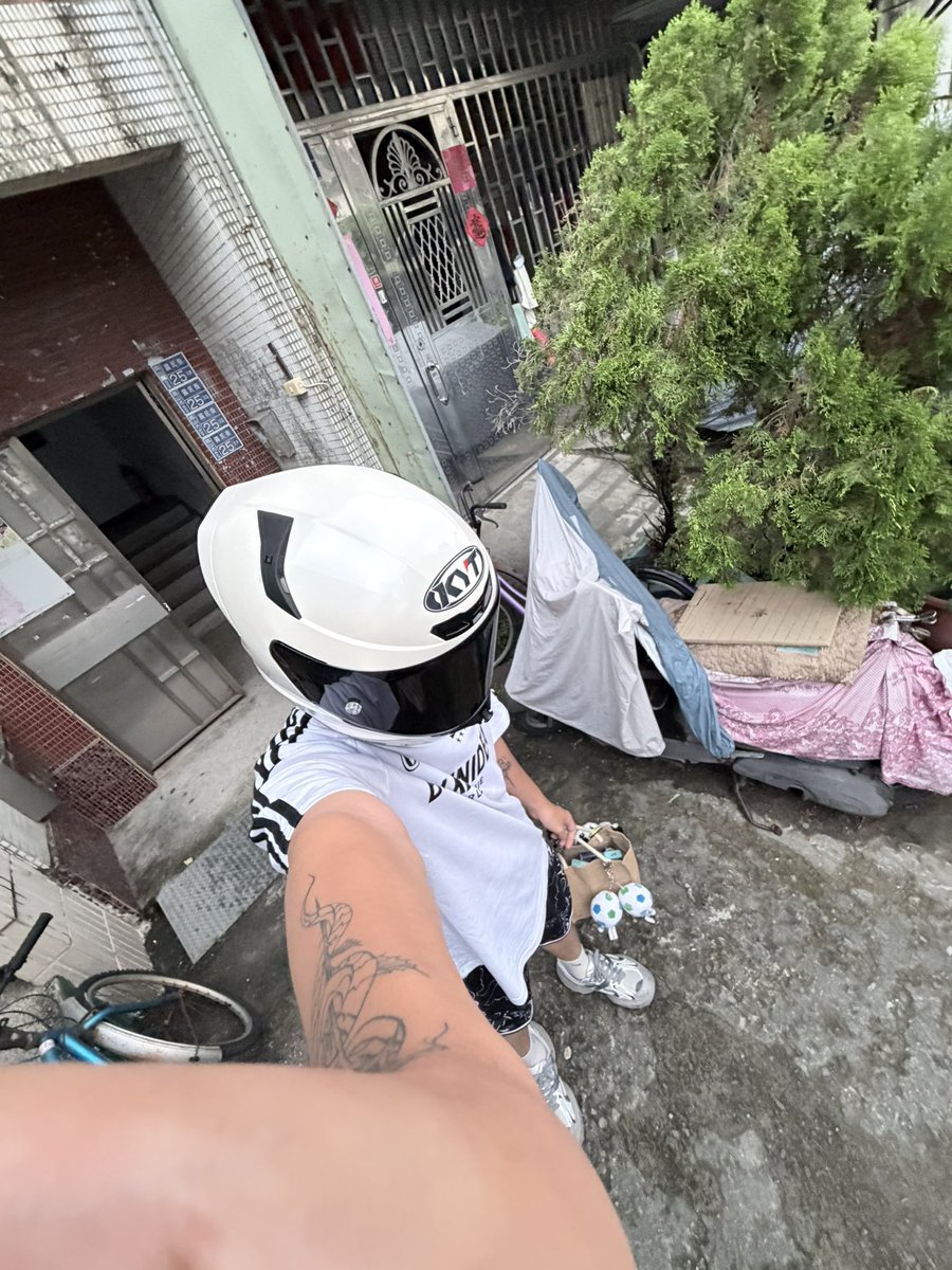 zhiker0's tweet photo. 白襪體育生 https://t.co/LuK2l5F6Mr