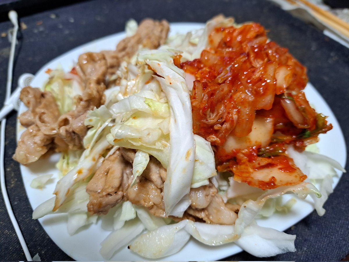 100_60D's tweet photo. 昨日
朝 フルーツヨーグルト、ウィンナーサンド
昼 なし
夜 キムチしょうが焼き、刺身、薬研軟骨、素焼き大豆

職場の標高が高いからかもろに気圧の影響うけて転びました(^q^) https://t.co/Bpj7N9UFwM