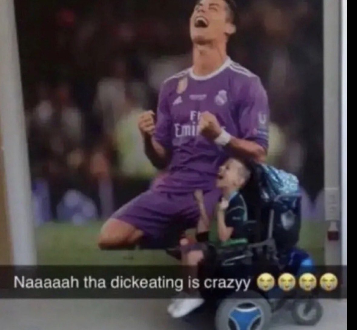 xthazzz's tweet photo. This brudda @Niko00036717 is the biggest cr7 dick rider oat 😭😭😭 https://t.co/dlHD2pG0dT