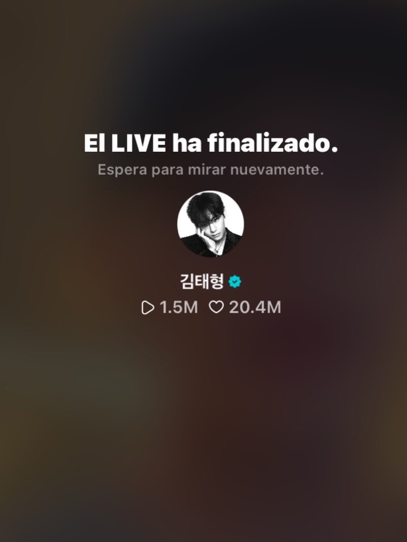SugaXMarian's tweet photo. Taehyung Weverse Live❤️

#KimTaehyung #WeverseLive #Thv #BTS @bts_bighit @BTS_twt https://t.co/qVHMyKjwg4