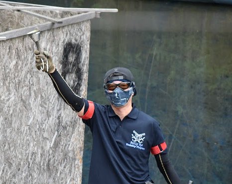 h556master's tweet photo. 45 #sureshot 
お揃いポロシャツありがとうございます
#バタコムmaster  うれしいです

昨日はめちゃくちゃ撃たれました両腕お腹とあざだらけ
至近距離おでこショットガンの跡はしっかり残ってます
来週はサバゲできないので、再来週以降でリベンジです https://t.co/GEuuIwCCTb