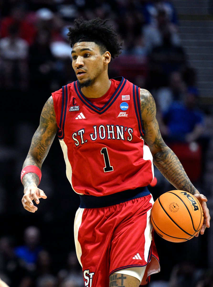 Marc_DAmico's tweet photo. Boston selects Dillon Mitchell at No. 40.

Sr. - St. John's
6'8"
210 lbs
8.3 PPG
7.0 RPG
3.0 APG
1.3 SPG
0.7 BPG https://t.co/K0wCJlOfeF