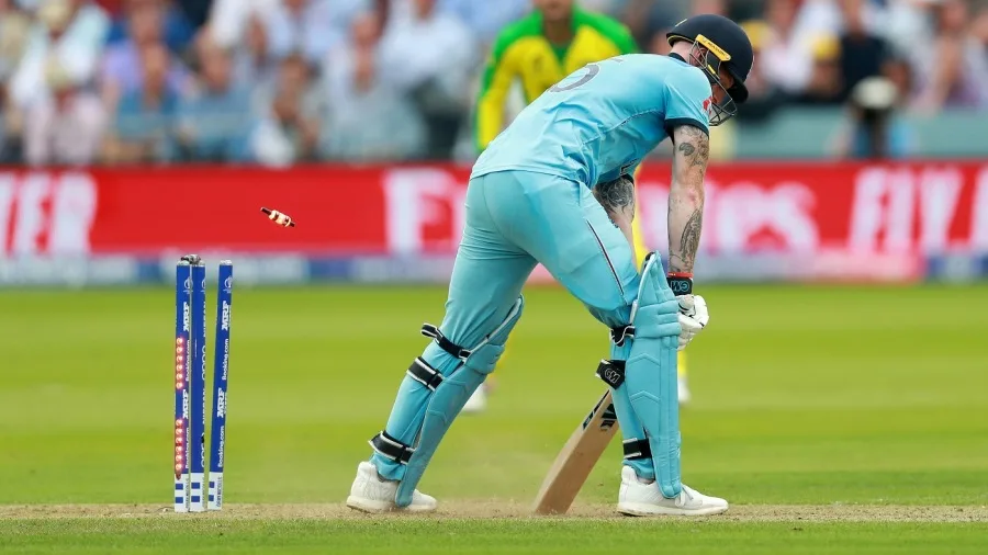 Hammad1326025's tweet photo. 🚨 6 YEARS OF STARC'S UNPLAYABLE WORLD CUP YORKER TO STOKES 🚨

It’s been six years since Mitchell Starc bowled what many still call the ball of the 2019 World Cup to castle Ben Stokes at Lord's .

#MitchellStarc #BenStokes #CWC19 #CricketX  #CricketHistory #WorldCupMoments https://t.co/dZpGqhsxoX