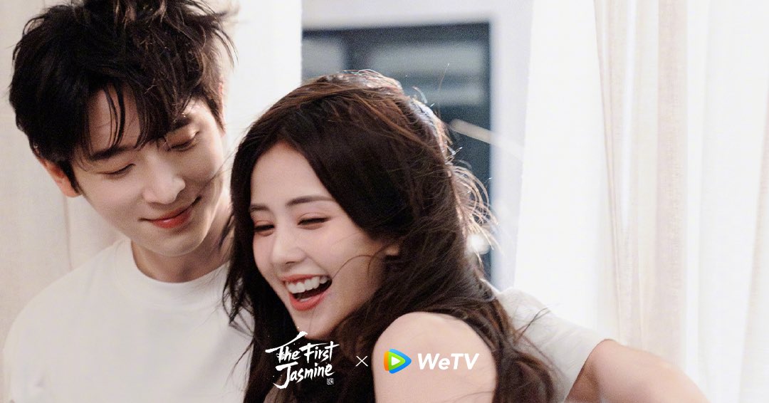 WeTVOfficial's tweet photo. Sharing every happiness and every struggle, they stay by each other’s side and never stop being kids at heart. 

🪴#TheFirstJasmine is streaming now on WeTV exclusively.

✨Starring #BaiLu #ChengLei

🔗👉🏻https://t.co/rrzakB27og

#莫离 #白鹿 #丞磊 
#WeTV #WeTVAlwaysMore https://t.co/Z3fMbMKsL4