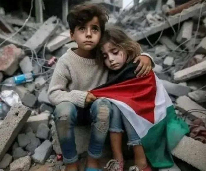 haythamabokhal1's tweet photo. رسالة لمشجعي مباراة مصر وإيران:
ارفعوا صور هند رجب وأطفال غزة ضحايا العدوان الإسرائيلي وأطفال مدرسة ميناب ضحايا العدوان الأمريكي في المدرجات
 ردًا على الإصرار على الاحتفال بفعاليات الرينبو!
وإن كنا نتمنى الانسحاب الجماعي للفريقين من المباراة فقيم وتماسك المجتمع أهم من مباراة! https://t.co/FgPisapCI3