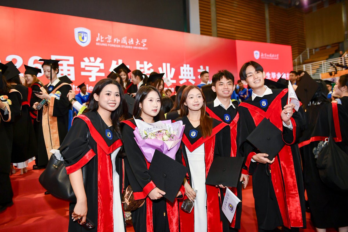 bfsu_official's tweet photo. The graduation ceremony for the class of 2026 at #BFSU was held this week. Nearly 3,000 graduates are now ready to embrace the world and the future. Congratulations, #Classof2026! 🎓🌍 https://t.co/06FOJxxnAf