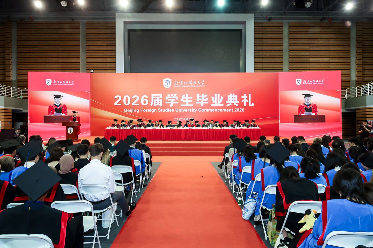 bfsu_official's tweet photo. The graduation ceremony for the class of 2026 at #BFSU was held this week. Nearly 3,000 graduates are now ready to embrace the world and the future. Congratulations, #Classof2026! 🎓🌍 https://t.co/06FOJxxnAf