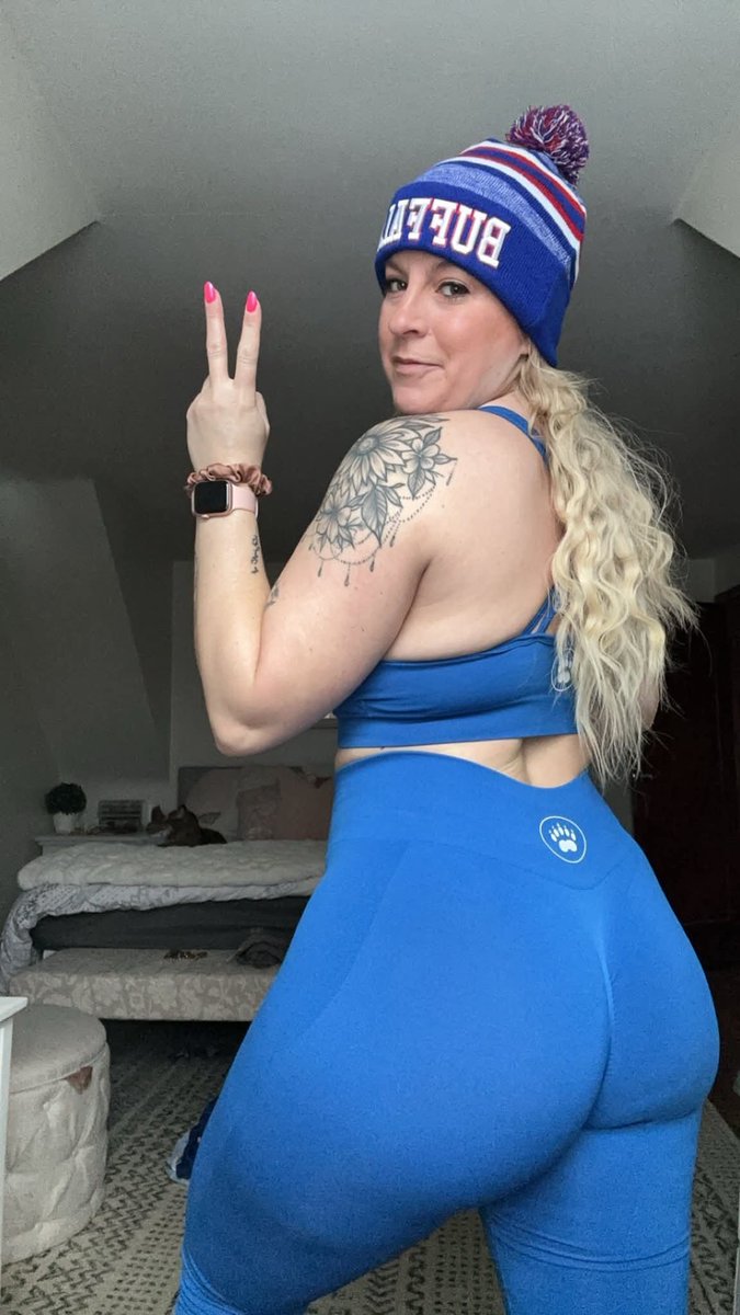 SharonBrigefd1's tweet photo. Going to gym see ya https://t.co/cDeuTKNNon