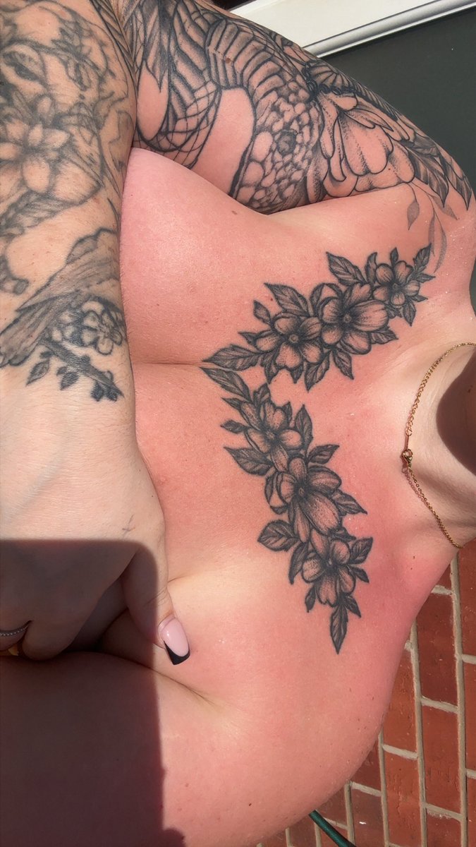 melsboos69's tweet photo. Only way to sunbathe is naked… do you agree? 👀🫣😈

#onlyfans #onlyfansreview #onlyfansdaily #porn #viral #viralpost #content #ContentCreation #ContentMarketing #NSFW #nsfwtwt #AdultContent #onlyfansPromo #subscribe #exclusive #exclusivecontent #OnlyFansModel #TrendingNow https://t.co/EWZDfXczL9